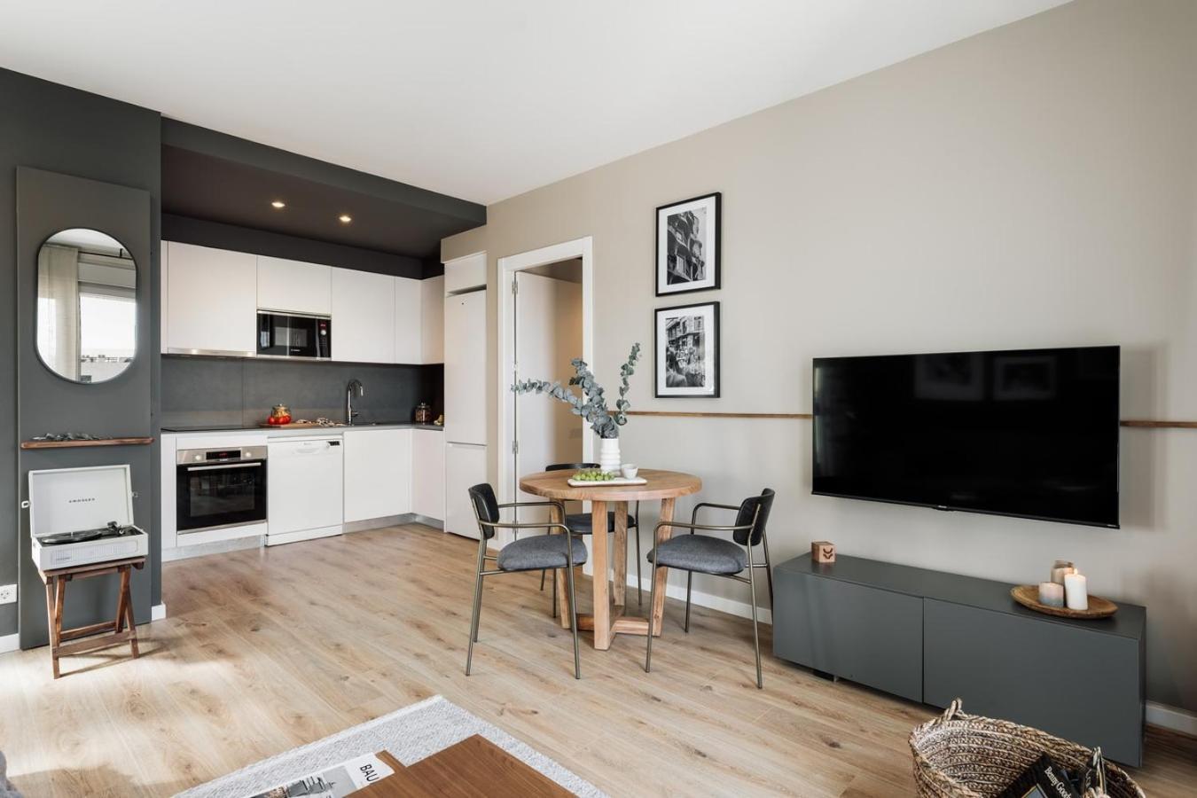 Roc - 2 Bedrooms In Poblenou Appartement